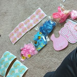 Gender reveal decorations